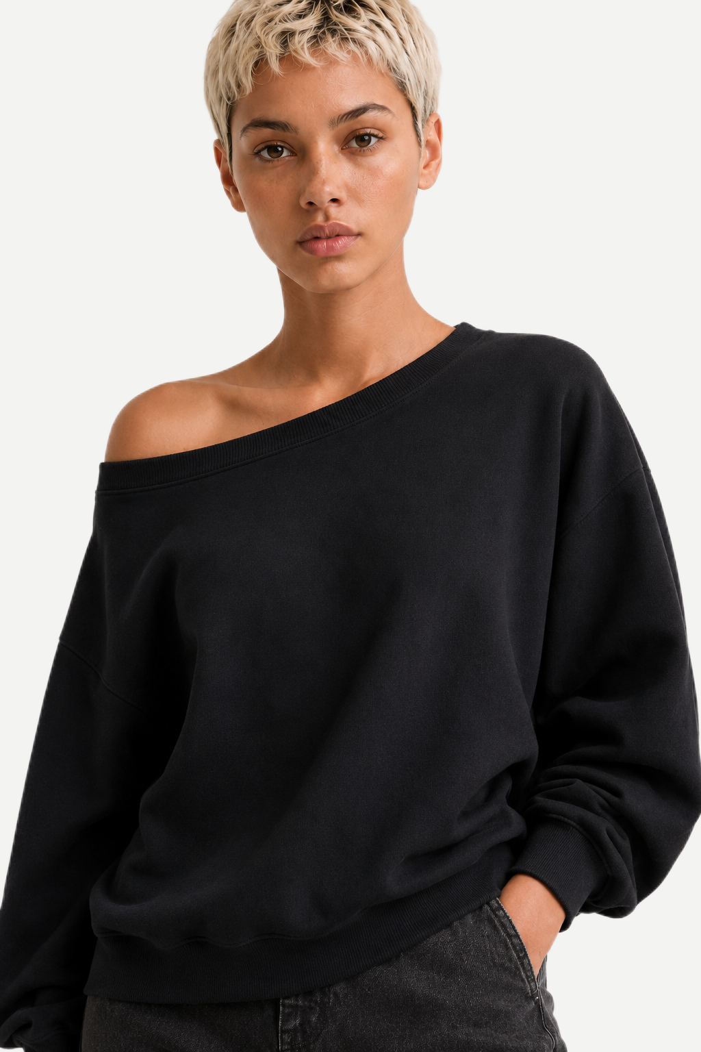 Moletom Feminino Loose Fit em Tecido Encorpado com Ombros à Mostra