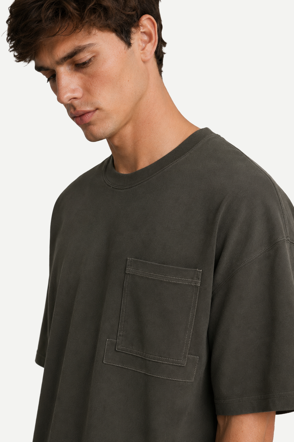 Camiseta Masculina de Algodão Loose Fit com Bolso